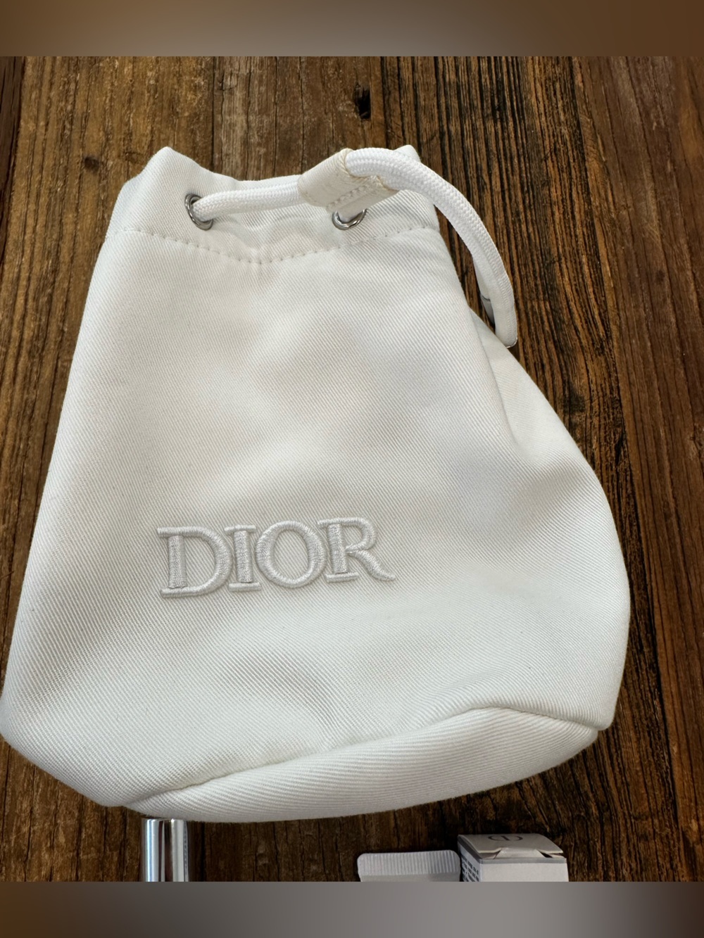Dior White Embroidered Makeup Pouch - Picture 3 of 7